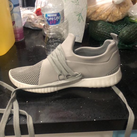 Torrid gray nylon mesh jogger sneakers wide width - Picture 7 of 8